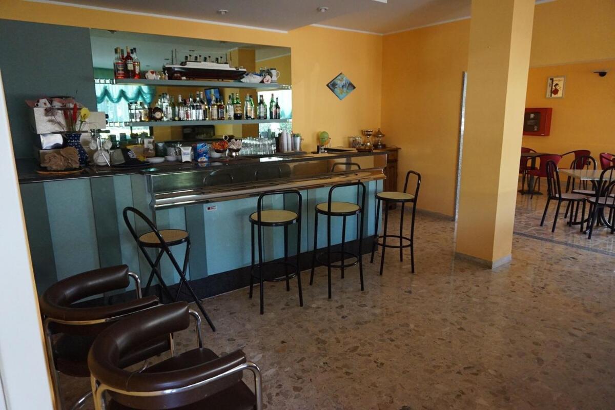 Hotel Niagara Cesena Bagian luar foto