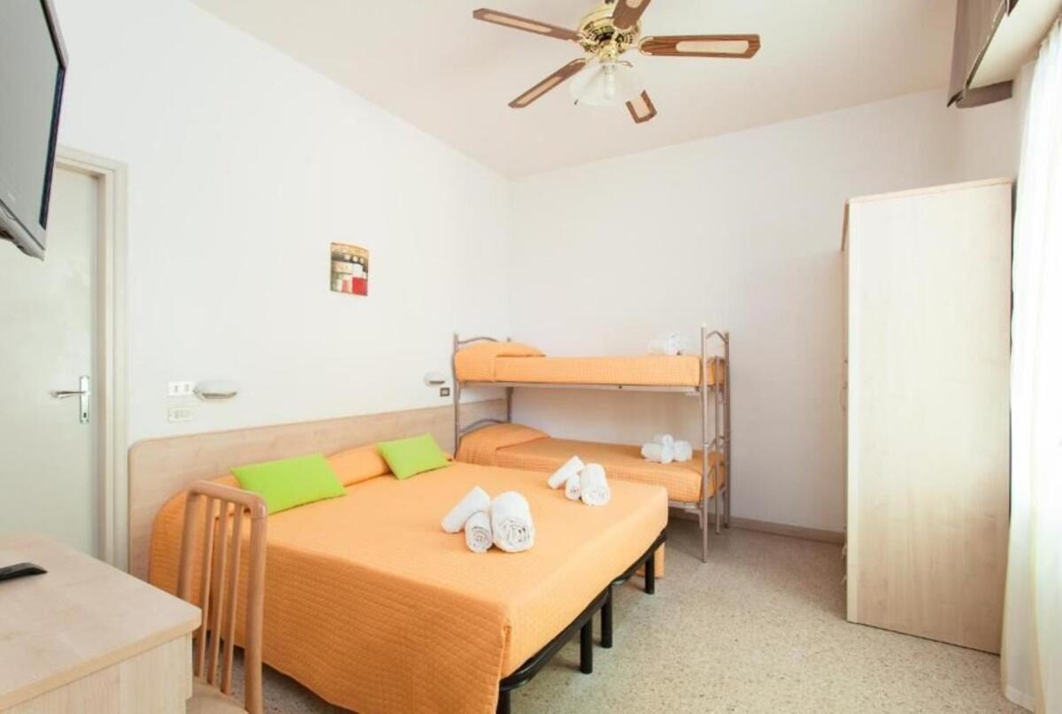 Hotel Niagara Cesena Bagian luar foto