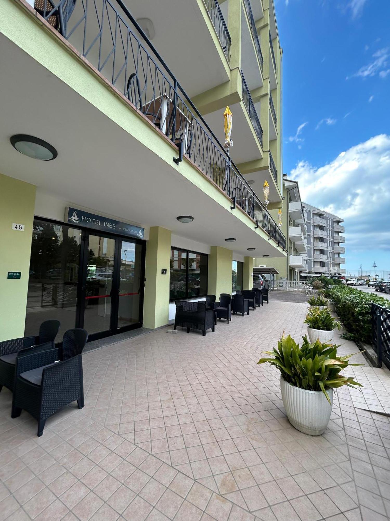 Hotel Niagara Cesena Bagian luar foto