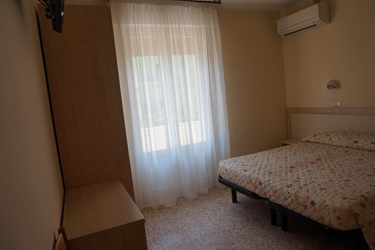 Hotel Niagara Cesena Bagian luar foto